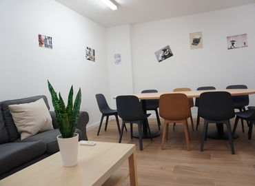 Reserve sala de reuniones en Málaga , Carril de la Cordobesa - 9 | MatchOffice.es