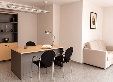 Centros de negocio en alquiler en Alicante 800 m², Placa de los Luceros 12 - 13 | MatchOffice.es