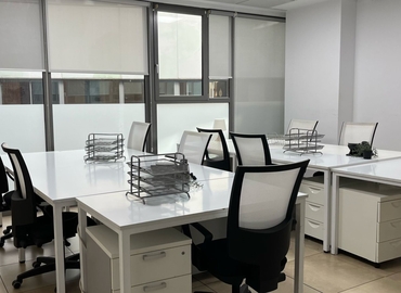 Explore oficinas compartidas en Sevilla 50 m², Calle Charles Darwin S/N - 8 | MatchOffice.es