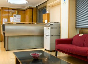 Alquile oficinas de coworking en Madrid Centro 40 m², Calle del Poeta Joan Maragall 60 - 2º planta - 1 | MatchOffice.es