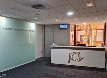 Explore coworking en Pozuelo de Alarcón 60 m², Calle Gobelas 17 - 14 | MatchOffice.es