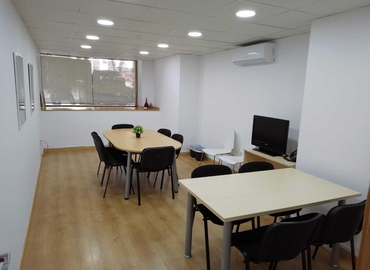 Centros de negocio en alquiler en Sevilla 50 m², Plaza Aviador Ruiz de Alda 11 - 4 | MatchOffice