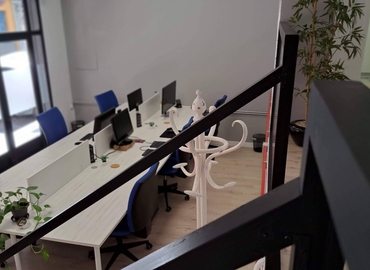 Explore coworking en Granada 200 m², Calle Pintor Murillo 1 - 6 | MatchOffice.es