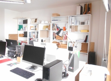 Oficina comercial disponible para alquilar en León 40 m², Calle Alférez Provisional 2 - 7 | MatchOffice