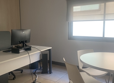 Office C. Charles Darwin 41092 Seville