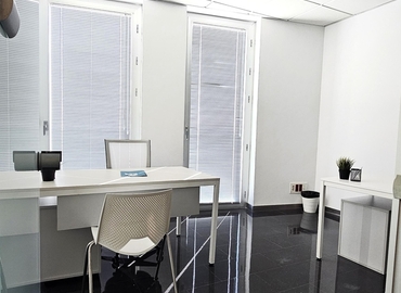 Únase a nuestra direccion virtual en Sevilla, Plaza de las Naciones 10 - 3 | MatchOffice