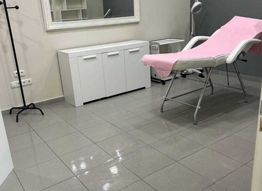 Oficina comercial disponible para alquilar en Granada 16 m², Avenida de América 53 - 2 | MatchOffice.es