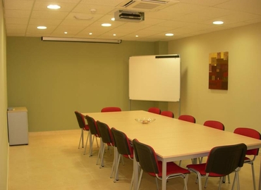 Parque empresarial en alquiler en València 35 m², Camí del Port 143 - 8 | MatchOffice.es