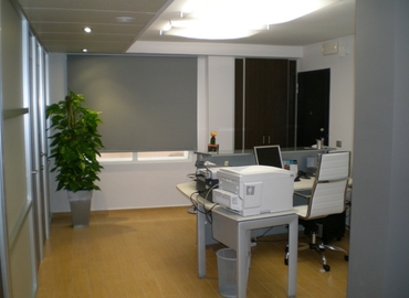 Micentro de negocio en alquiler en Castelló 25 m², Calle Poeta Verdaguer 1  - 6 | MatchOffice.es