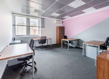 Observe oficinas de coworking en Madrid Chamartín 10 m², Paseo de la Castellana - 3 | MatchOffice.es