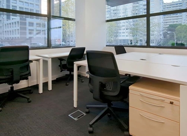 Observe oficinas compartidas en Madrid Ciudad Lineal 10 m², Calle de Martinez Villergas - 3 | MatchOffice