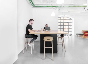 Business center Calle de Manzanares, 4 28005 Madrid Centro