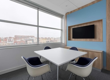 Parque empresarial disponible para alquilar en Cornellá del Llobregat 10 m², Plaça de la Pau - 1 | MatchOffice