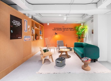 Explore coworking en Madrid Chamberi 10 m², Calle de José Abascal - 4 | MatchOffice.es