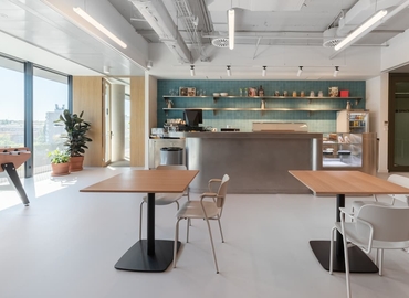 Business center Vía de los Poblados, 1 28033 Madrid Hortaleza