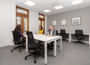 Alquile nuestra oficina virtual en Oviedo, Calle San Francisco 2 - Bajo - 3 | MatchOffice.es