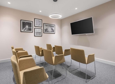 Únase a nuestra oficina virtual en Oviedo, Calle San Francisco 2 - Bajo - 6 | MatchOffice