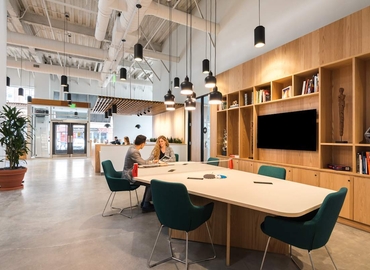 Business center Av. de Bruselas, 7 28108 Alcobendas