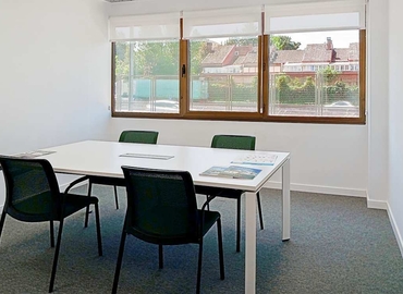 Parque empresarial disponible para alquilar en Madrid Moncloa 10 m², C. Gobelas - 9 | MatchOffice