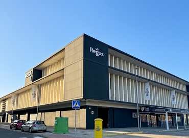 Centros de negocio disponible para alquilar en Sevilla 10 m², Calle Almutamid 6 - 0 | MatchOffice.es