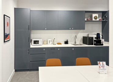 Alquile nuestra oficina virtual en Sevilla, Calle Almutamid 6 - 5 | MatchOffice.es