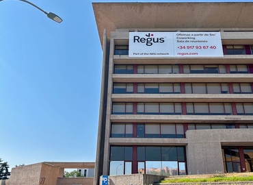 Parque empresarial disponible para alquilar en Madrid Hortaleza 10 m², C. de Medina de Pomar 27 - 0 | MatchOffice