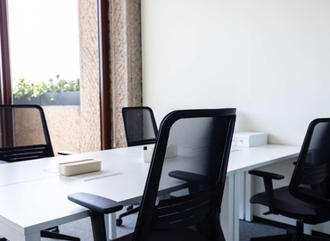 Parque empresarial en alquiler en Madrid Hortaleza 10 m², C. de Medina de Pomar 27 - 3 | MatchOffice