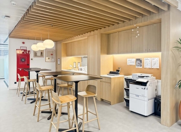 Centros de negocio disponible para alquilar en Ciutat Vella 10 m², Pg. de la Zona Franca - 13 | MatchOffice.es