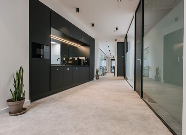 Explore oficinas de coworking en Gran Canaria 10 m², Calle Olof Palme - 12 | MatchOffice.es