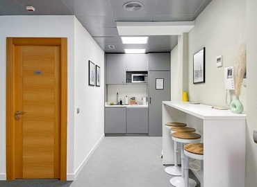 Reserve sala de reuniones en Santander , Calle Juan de Herrera - 6 | MatchOffice.es