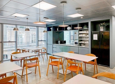 Alquile sala de reuniones en Zaragoza , Calle de Alfonso I - 6 | MatchOffice
