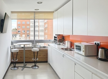 Reserve sala de juntas en Madrid Salamanca , Calle de Maria de Molina - 6 | MatchOffice.es