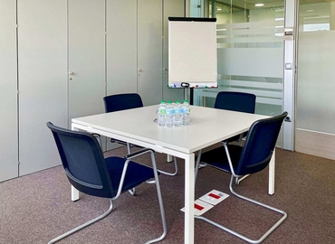 Reserve sala de reuniones en Madrid Salamanca , Calle de Maria de Molina - 0 | MatchOffice