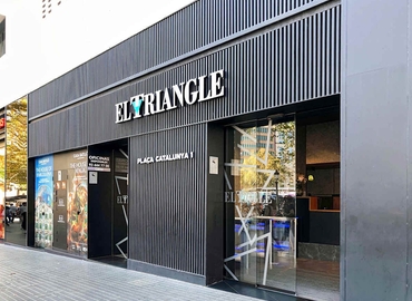 Alquile sala de reuniones en Ciutat Vella , Plaza de Cataluña 1 - 1 | MatchOffice.es