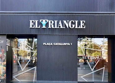 Elija sala de conferencias en Ciutat Vella , Plaza de Cataluña 1 - 10 | MatchOffice.es