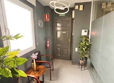 Centros de negocio en alquiler en València 14 m², Carrer de Sant Vicent Màrtir 24 - 1 | MatchOffice.es