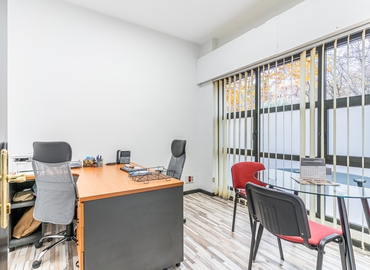 Observe oficinas compartidas en Madrid Centro 44 m², Calle López de Aranda 35 - 1 | MatchOffice.es