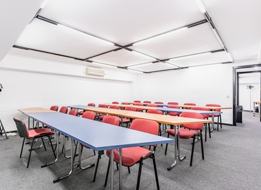 Únase a nuestra oficina virtual en Madrid Centro, Calle López de Aranda 35 - 25 | MatchOffice