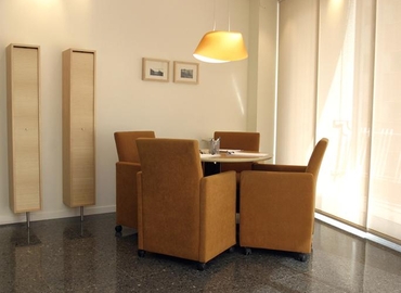 Micentro de negocio en alquiler en València 90 m², Av/Barón de Carcer 34 - 2 | MatchOffice.es