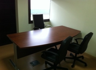 75 m² Business park property for rent in Madrid Centro, C/ LLANOS DE JEREZ 22 BIS (28823) - 1 | MatchOffice.com