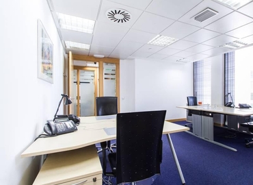 Parque empresarial en alquiler en Madrid Centro 70 m², Paseo de Castellana 141 - 8 | MatchOffice