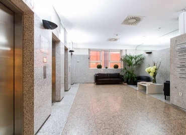 Centros de oficinas en alquiler en Madrid Centro 300 m², Calle López de Hoyos 35 - 1ª - 3 | MatchOffice.es