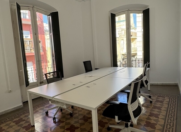 Office Calle Arráez 11 04002 Almeria