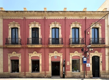 Office Calle Arráez 11 04002 Almeria