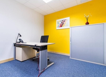 Centros de oficinas disponible para alquilar en Madrid Centro 70 m², Ribera del Loira 46 - 2 | MatchOffice.es