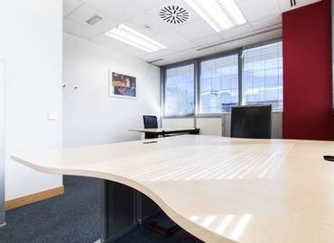 Parque empresarial disponible para alquilar en Madrid Centro 70 m², Ribera del Loira 46 - 3 | MatchOffice