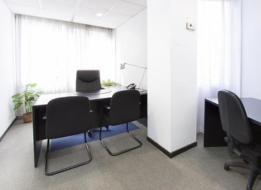28 m² Business center property available to rent in Barcelona, Pau Claris 162 4º 1ª (08037) - 0 | MatchOffice