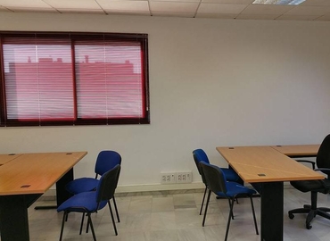 Parque empresarial en alquiler en Almería 60 m², CAMINO DE LA GOLETA 2 - 6 | MatchOffice.es