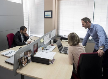 Micentro de negocio en alquiler en Viladecans 45 m², Calle Eslida - 3 | MatchOffice.es
