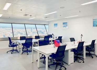 Centros de negocio en alquiler en Ciutat Vella 10 m², Mapfre Tower - 10 | MatchOffice.es